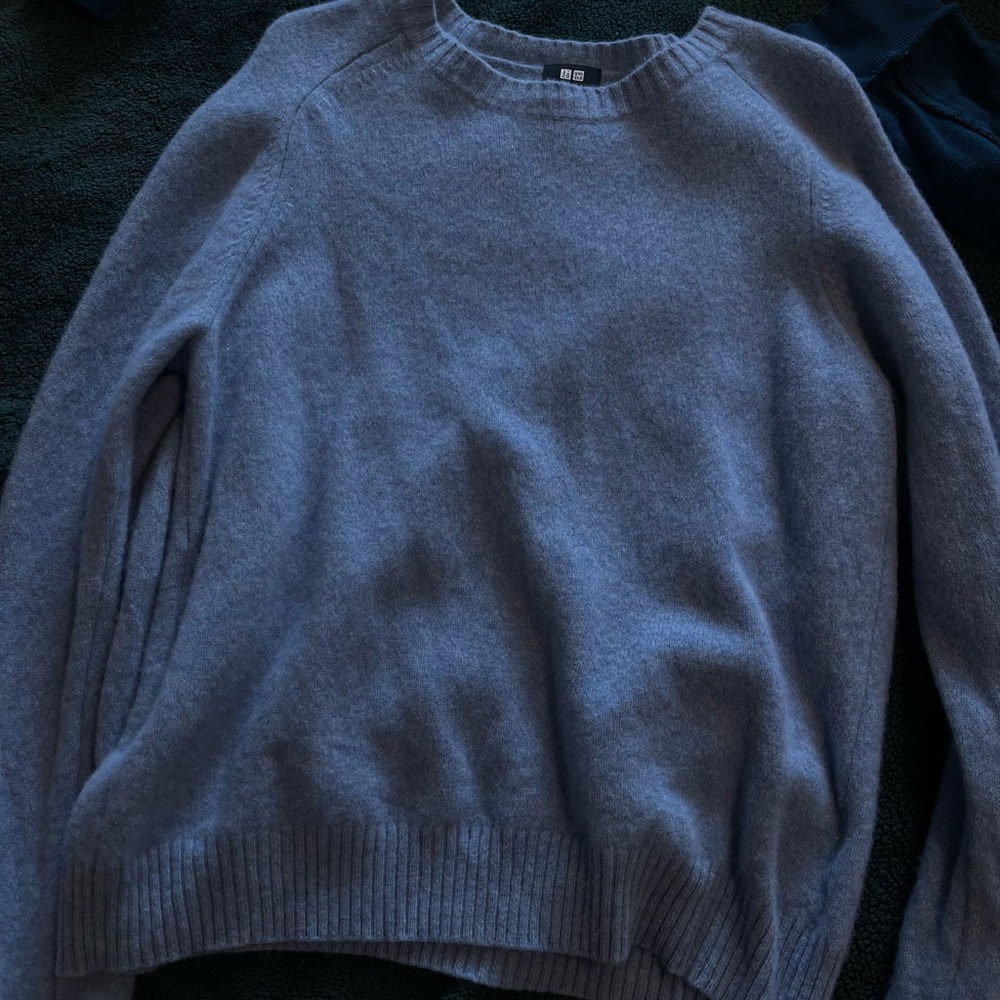 Unqlo LONG SLEEVE